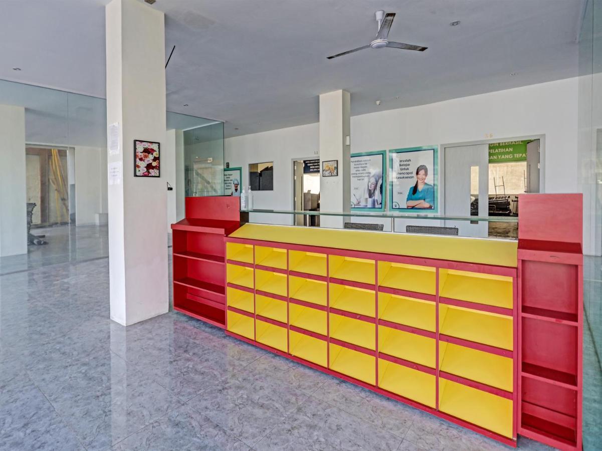 Collection O 91586 House Tiban Hotel Batam